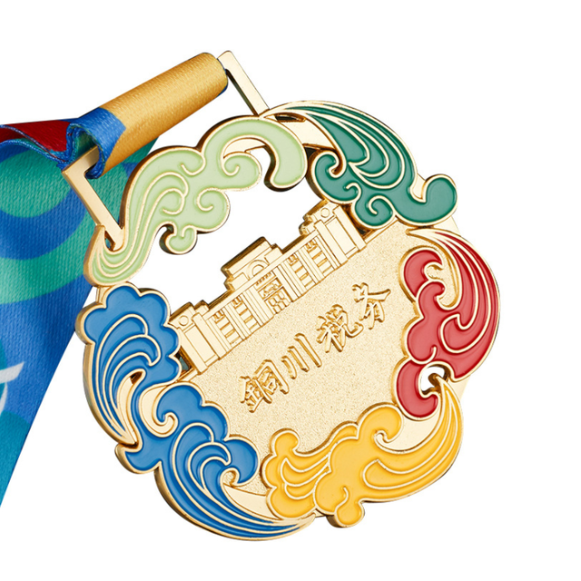 High Quality Football Trophies and Medals Sports Custom Wholesale Custom Medals Design