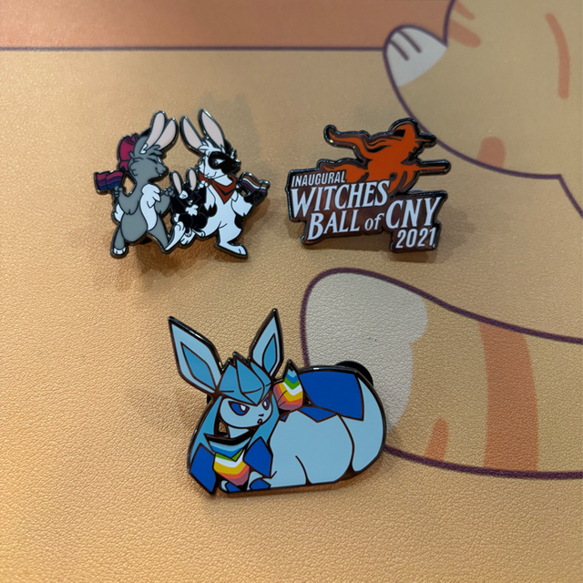 Popular Manufacturer Design Anime Enamel Pin Custom Logo Glitter Custom Logo Badge Pin