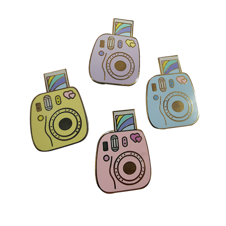 DLC custom cute metal Camera pins hard enamel lapel pin Up and down telescopic spring