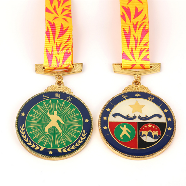 Top Quality Two Parts Combined Metal Trophy Medal Epoxy Filled Smooth Quality Metal Medals