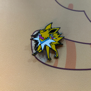 Custom Logo Wholesale Enamel Pin Badges Customized Metal Hard Enamel Pins