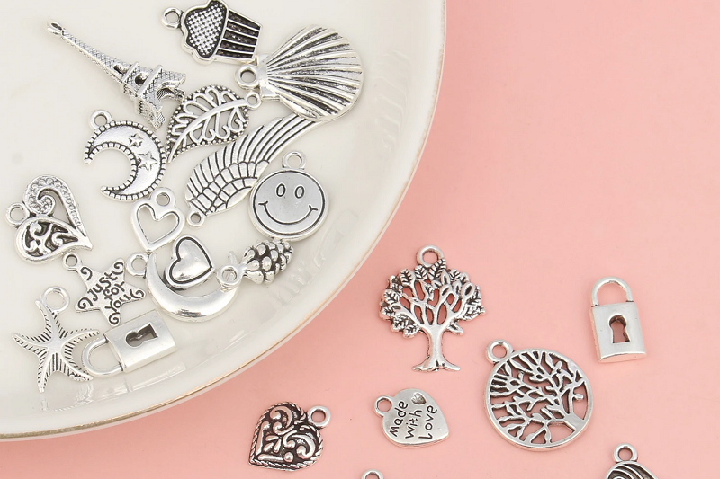 Custom pendants wholesale6