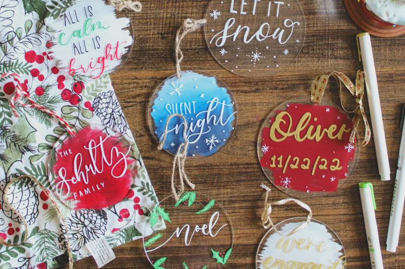 How To Create Unique Wedding Decorations With Acrylic Products?