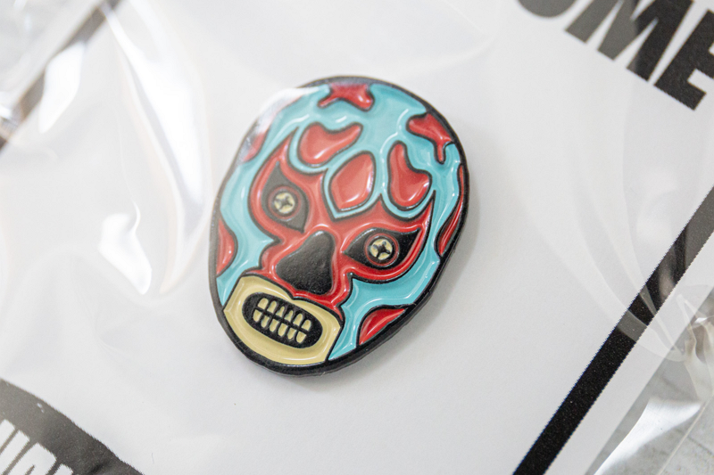 How Social Media Affects The Popularity And Spread Of Custom Badges?