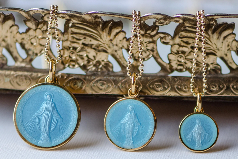 Custom pendants wholesale2